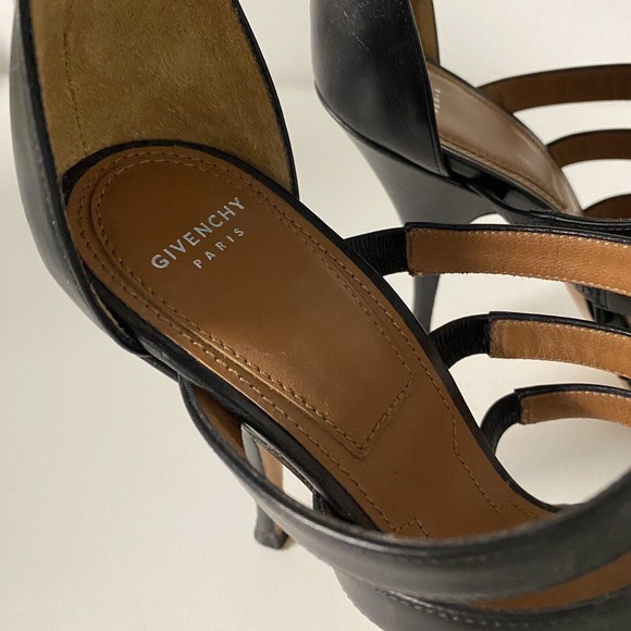 Givenchy Black Leather Kali Strappy Sandal Cage T Strap Open Toe Slim He… - Picture 3 of 9
